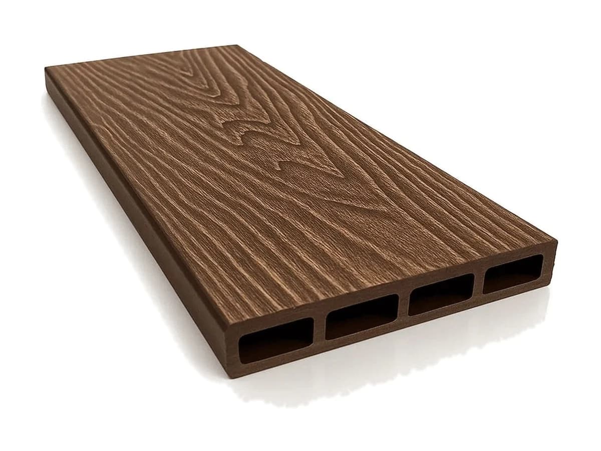 WPC kerítésléc (fa-műanyag kompozit) – 3D WPC kerítésléc, barna, 120 × 4000 mm, vastagság: 21 mm – 1. kép