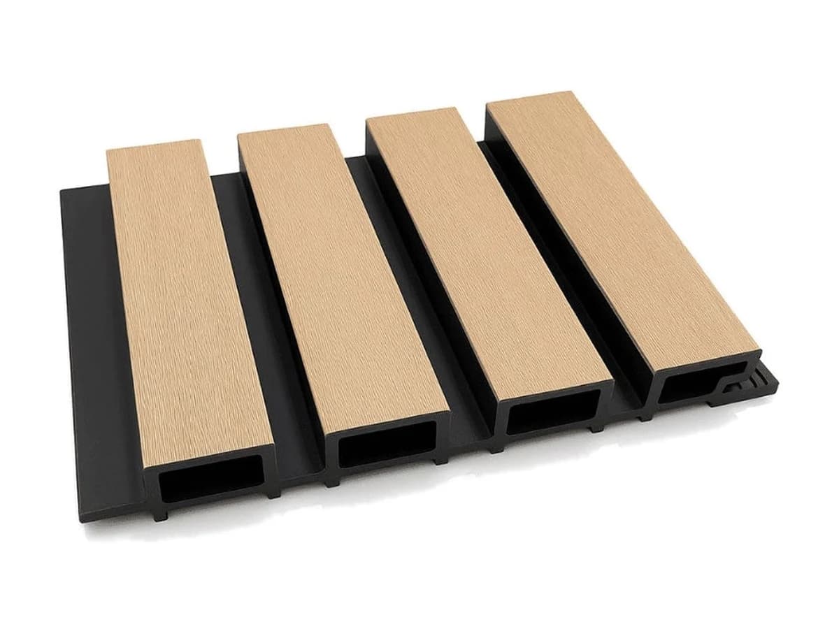Bordázott WPC falburkoló panel, 219 × 26 mm, juharbarna–fekete – 1. kép